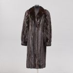 1225 7104 FUR COAT